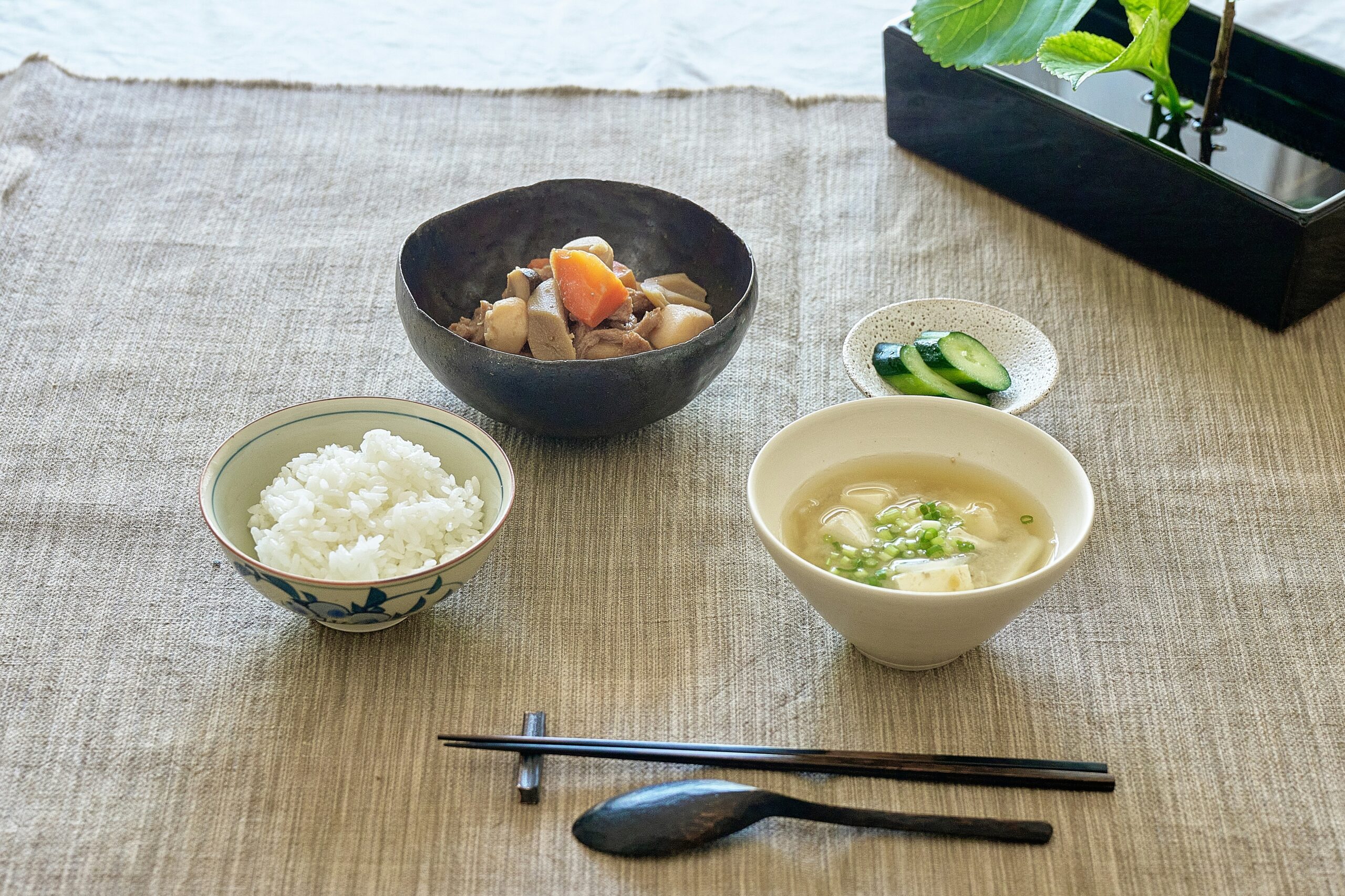 夏バテの日にやさしく整える発酵ごはん（味噌汁・ごはん・ぬか漬け）